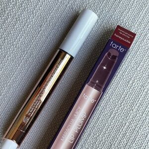 tarte Maracuja Juicy Lip Plumper in Honeysuckle- black cherry